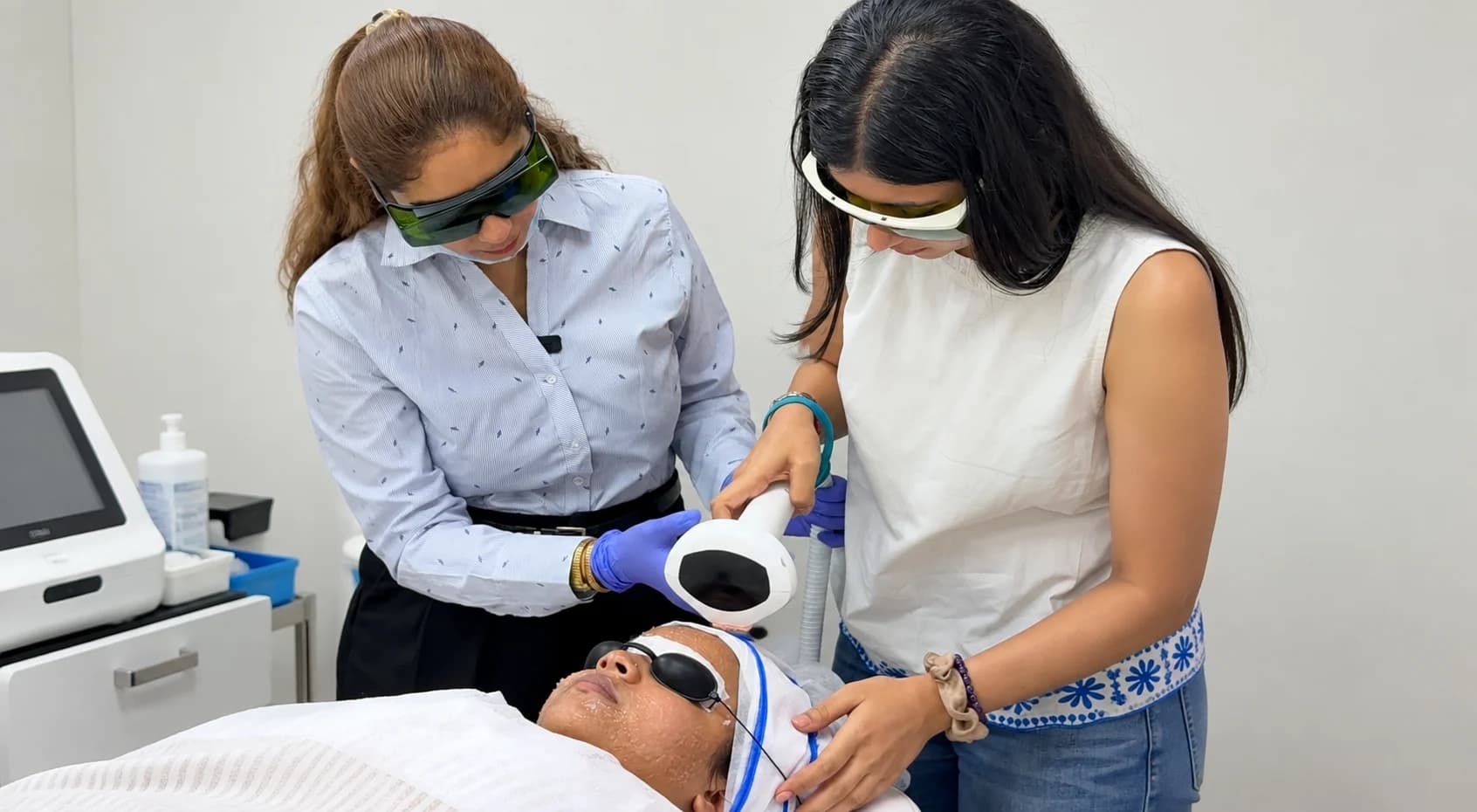 Advance Aesthetic Therapist Course